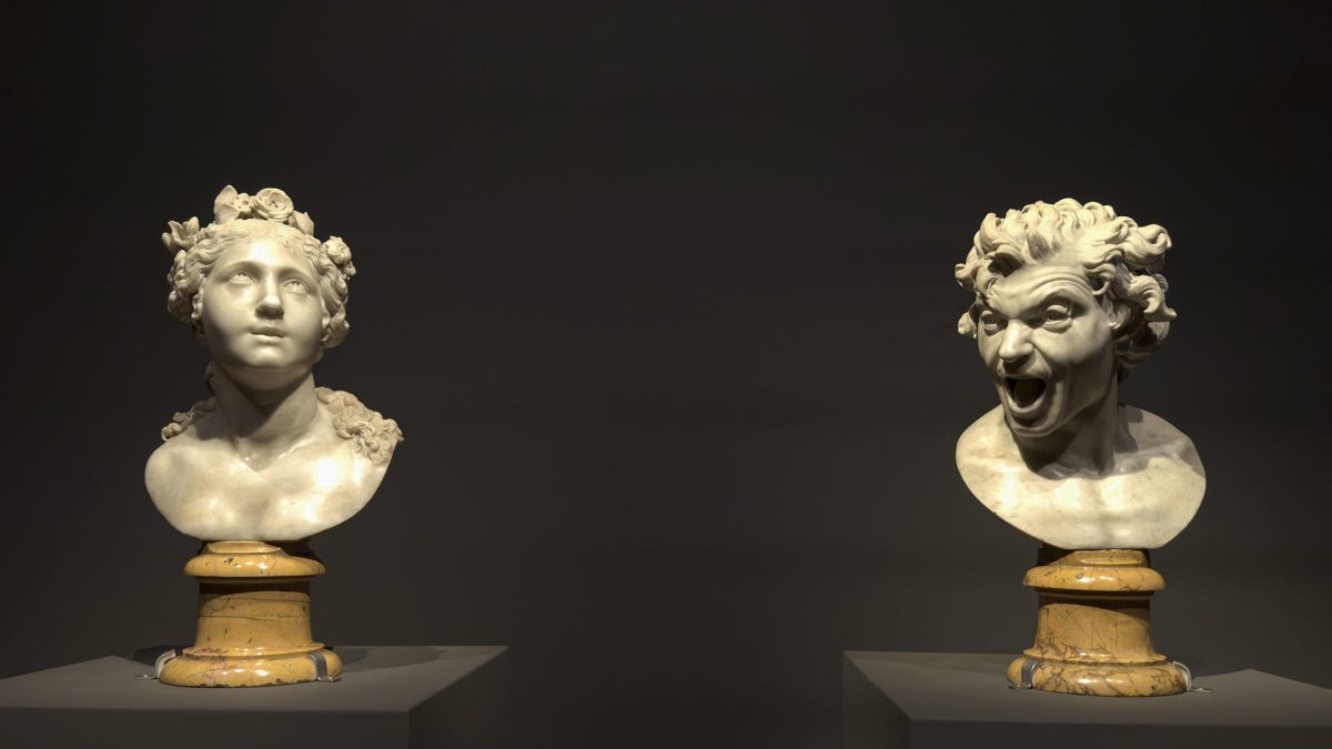 Las 'Ánimas de Bernini', las dos bustos esculpidos en 1619 por el genio del Barroco italiano que se conservan en la Embajada de España ante la Santa Sede, se exponen desde este martes en los Museos Vaticanos de forma excepcional, con motivo del Año Santo del Jubileo. EFE/ Daniel Cáceres