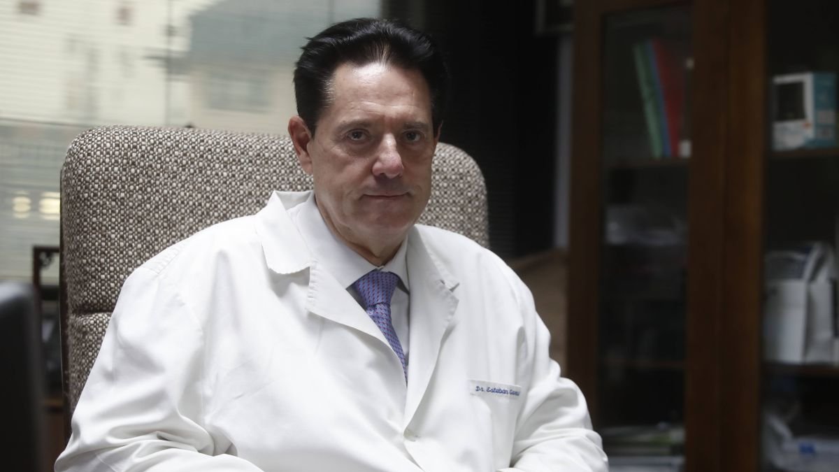 El cardiólogo Esteban García Porrero. ramiro