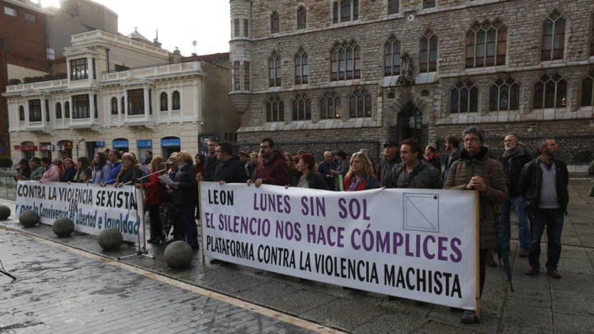 Una de las concentraciones de los Lunes Sin Sol en León
