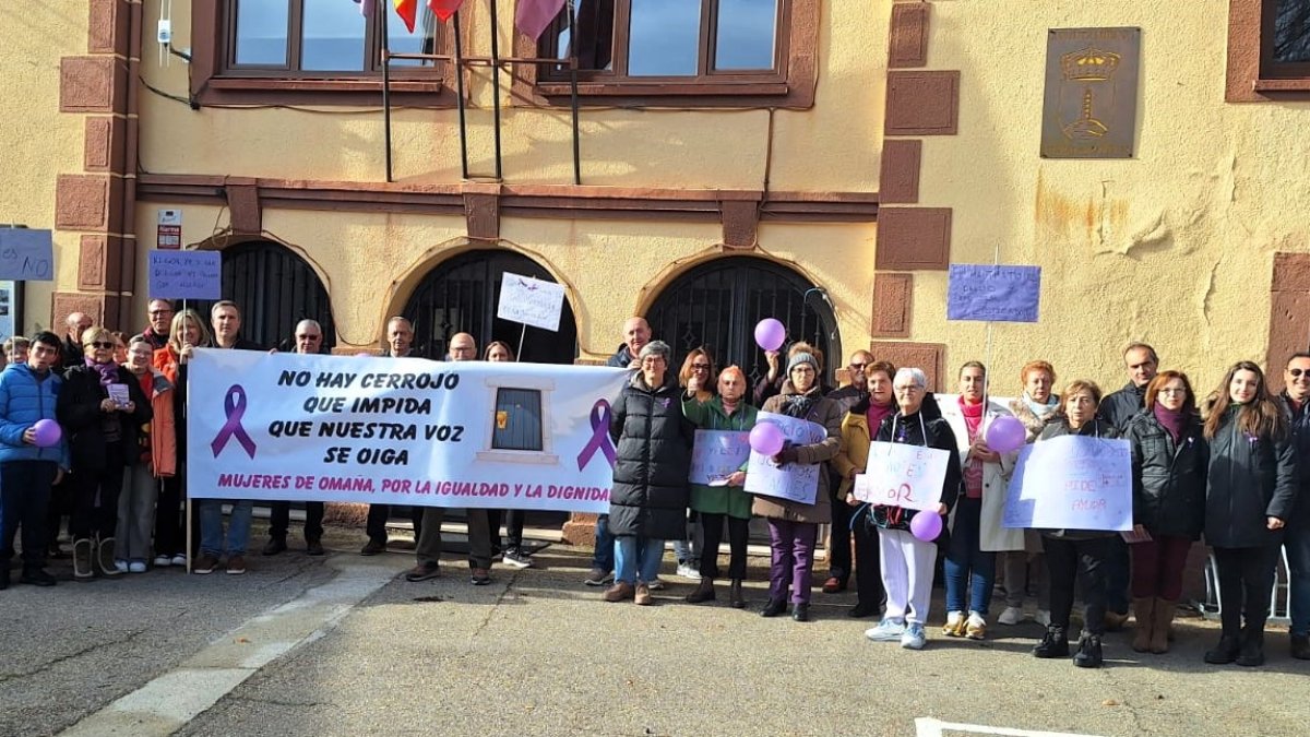 Concentración en Murias de Paredes de este domingo por el 25N.