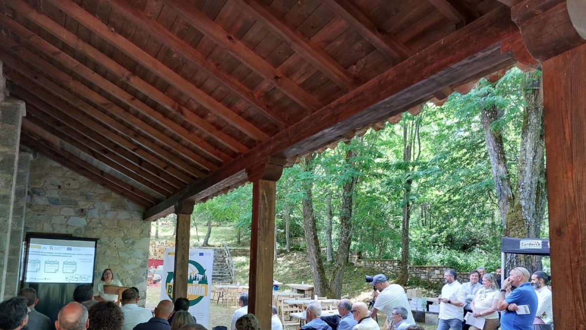 Presentación del proyecto en Salamón (León).