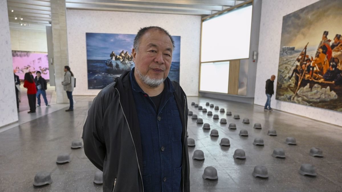 Ai Weiwei en su exposición en el Musac. J. CASARES.