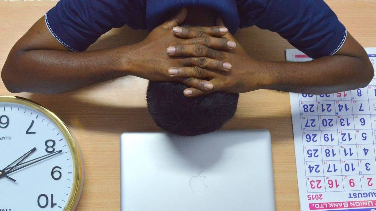 Los jóvenes son los que sufren más problemas de salud mental. Shivmirthyu