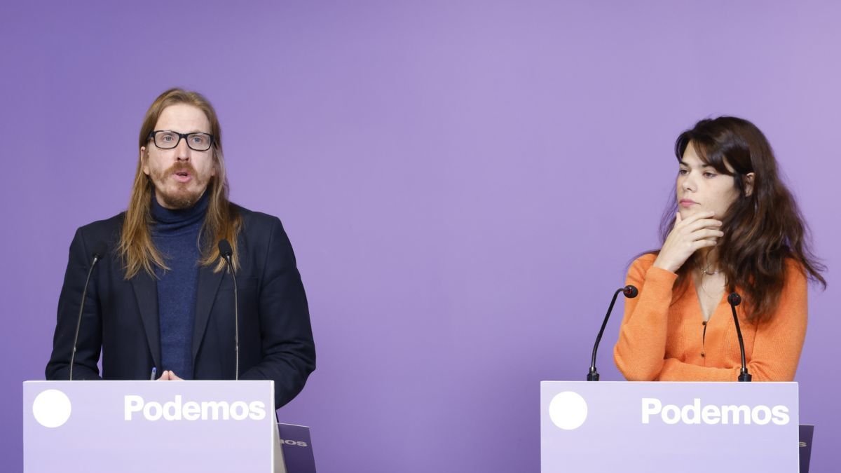 El secretario de Organización, Pablo Fernández, y la portavoz del partido, Isa Serra. blanca millez
