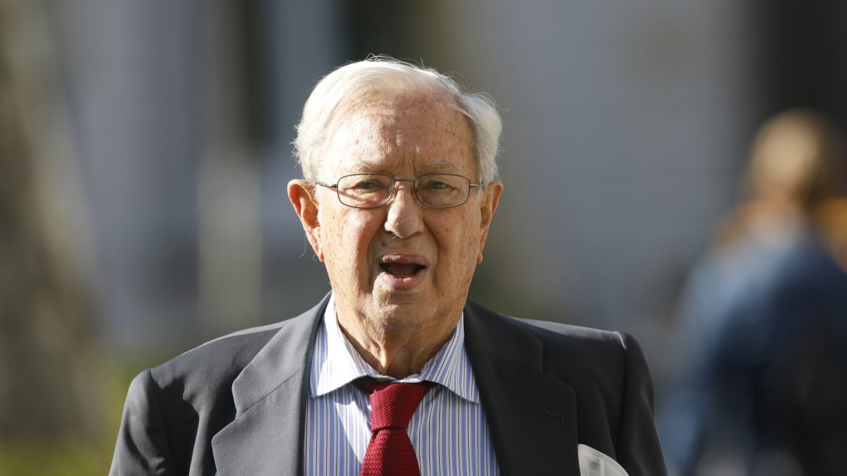 Archivo - El ex embajador de España en Venezuela Raúl Morodo.