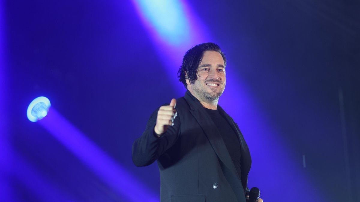 David Bustamente, durante su actuación en Ponferrada