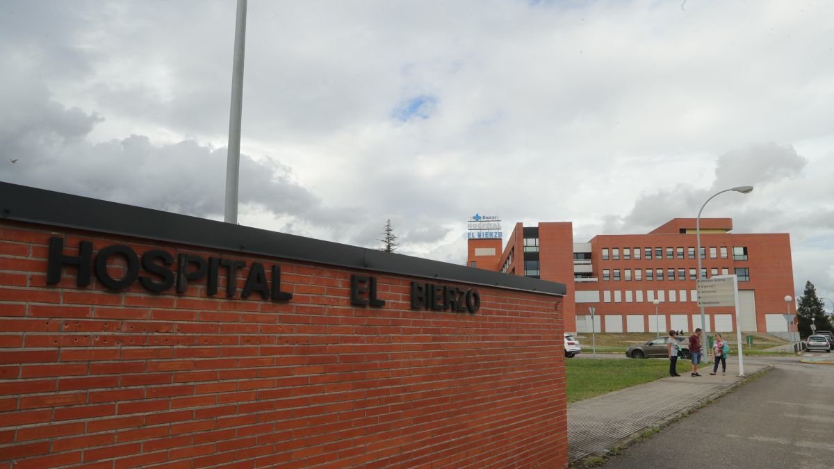 Acceso al Hospital El Bierzo.