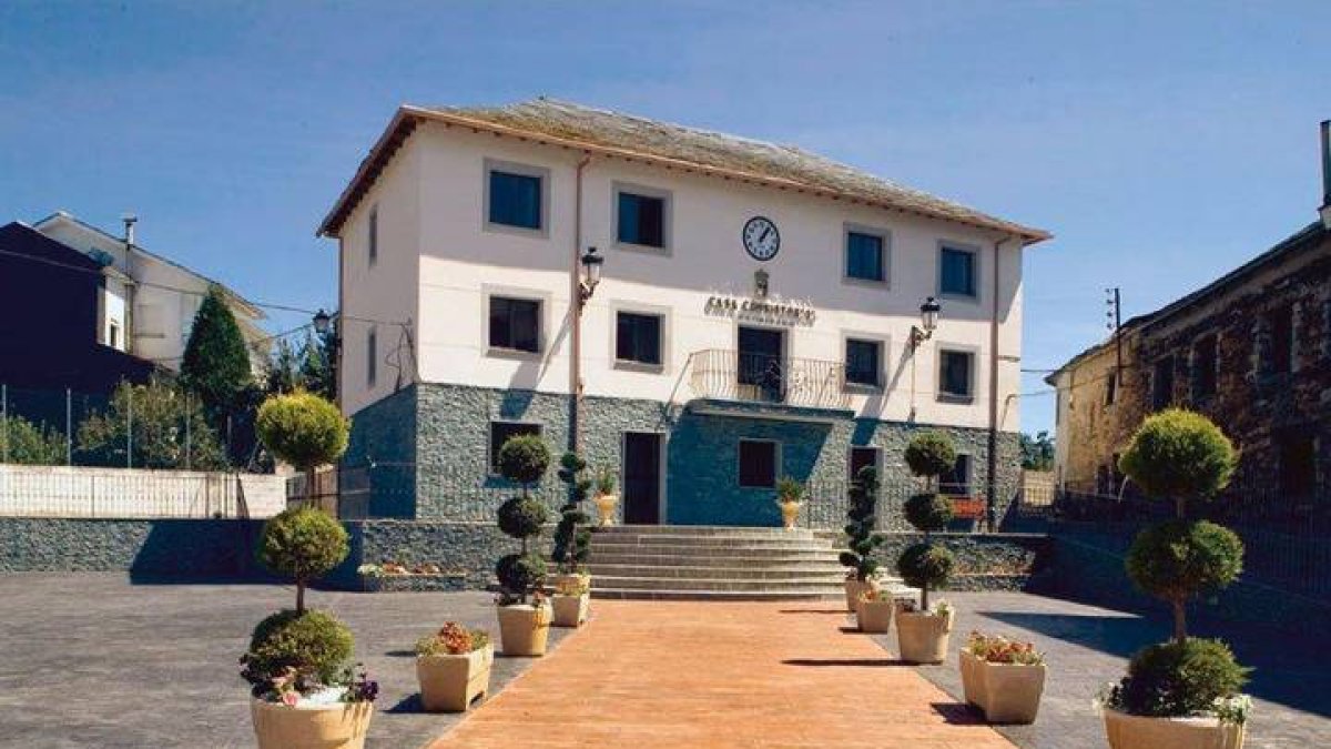 Ayuntamiento de Páramo del Sil, en una foto de archivo.