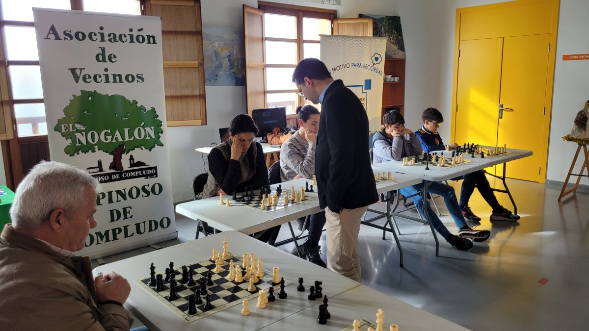 Una imagen de partidas simultáneas de ajedrez en la edición de las jornadas del pasado año.
