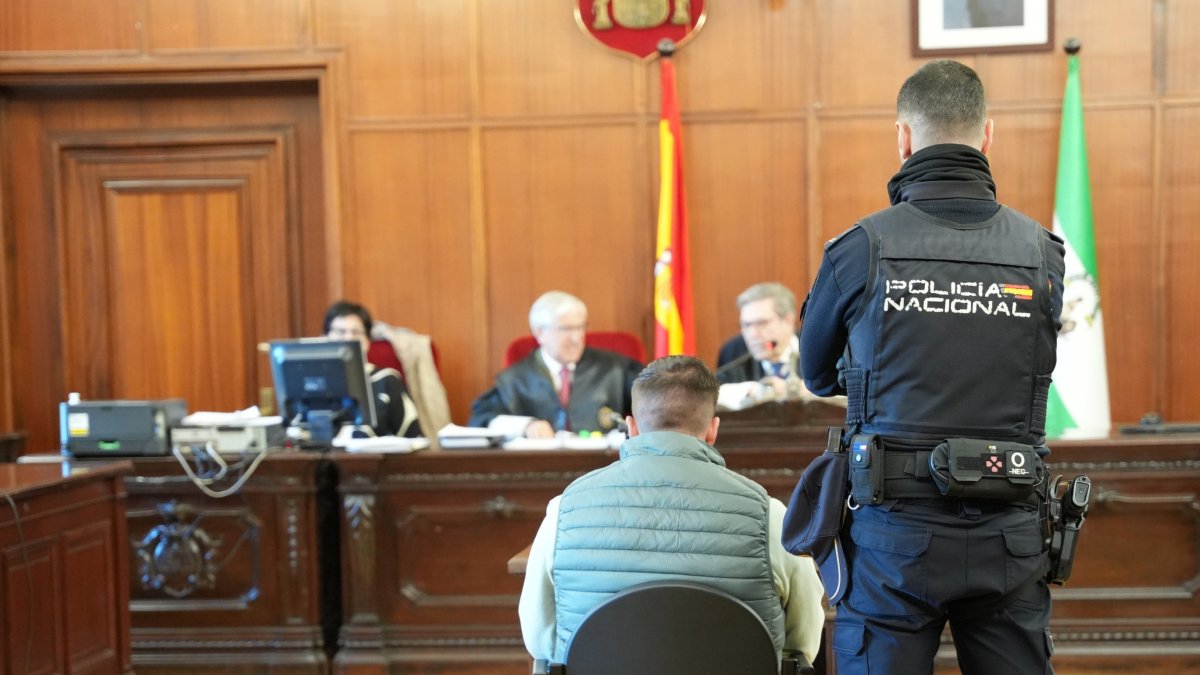 Comienzo del juicio en Sevilla al acusado de asesinar a su novia menor de edad en El Rubio