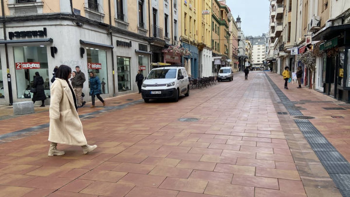 Una de las calles peatonalizadas del centro de la ciudad de León.