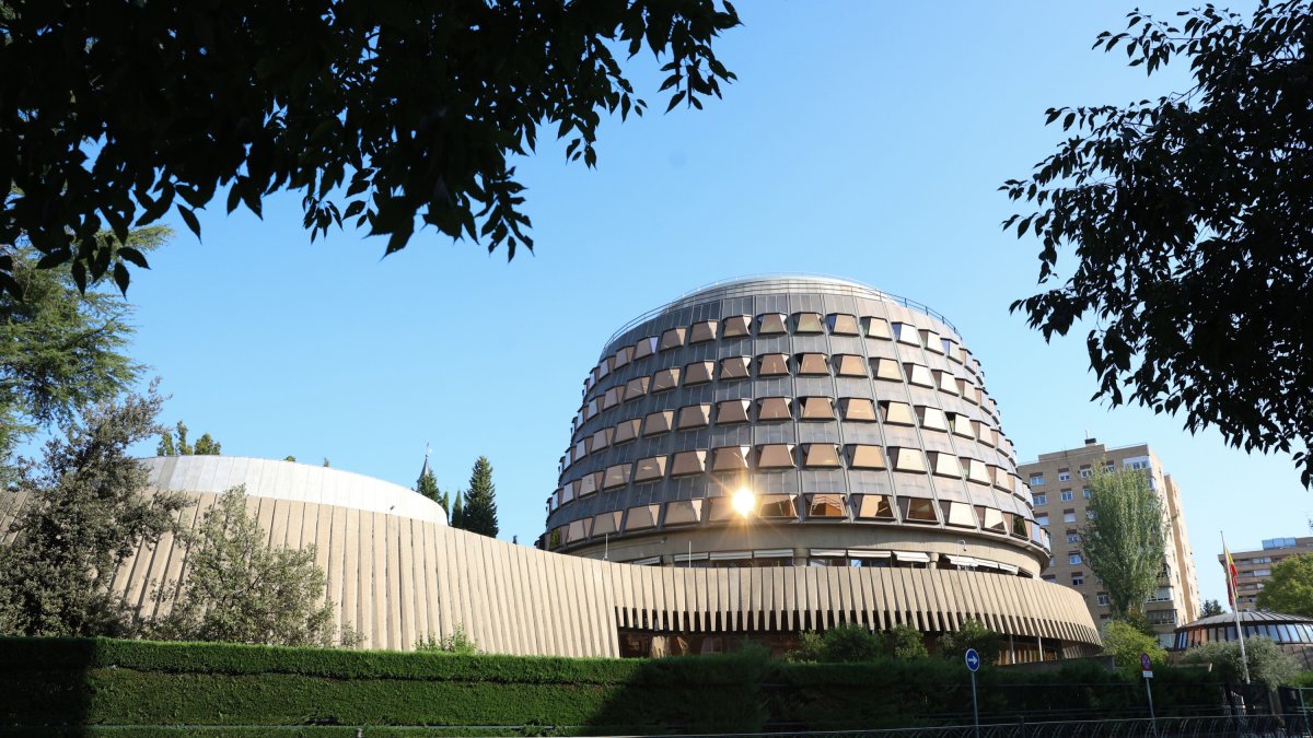 Archivo - Fachada de la Sede del Tribunal Constitucional