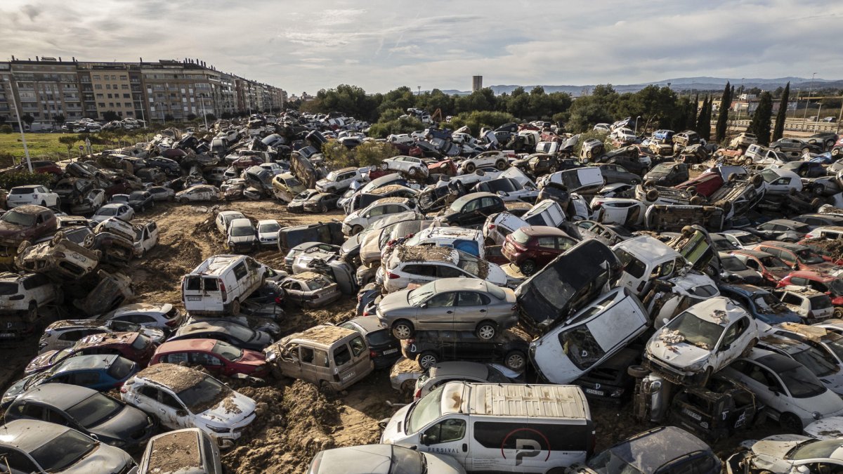 Miles de vehículos afectados por la dana del pasado 29 de octubre 
