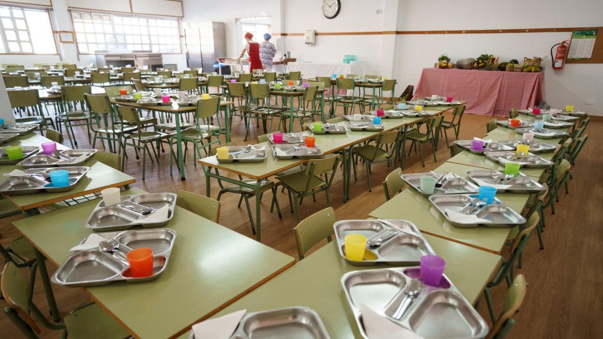 -Foto de archivo de un comedor escolar. EFE/Ramón de la Rocha