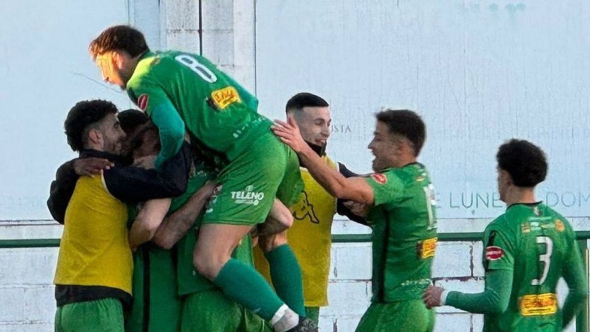 El Atlético Astorga sumó un nuevo triunfo como líder. AINARA