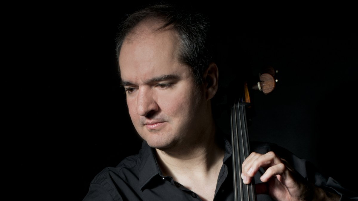 Aldo Mata, cellista hoy en Música Española de Salón.
