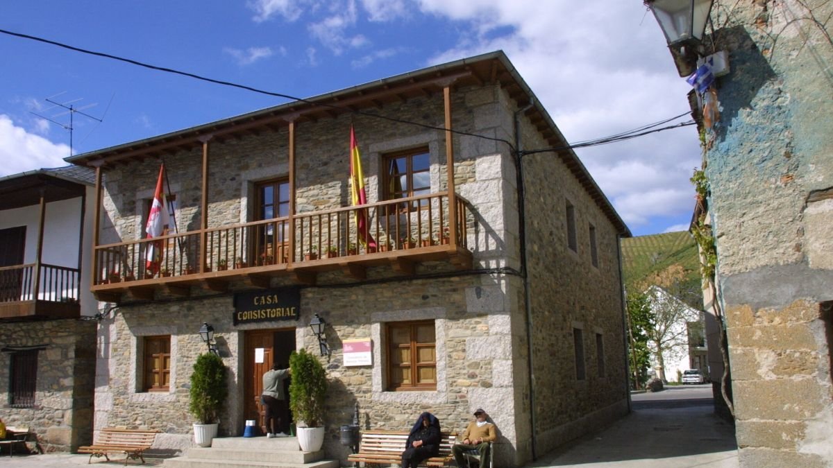 Molinaseca acoge este ciclo formativo sobre resdes sociales