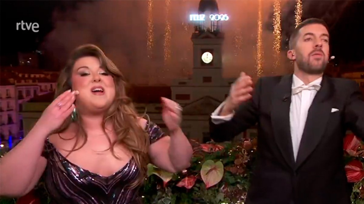 David Broncano y Lalachus durante la retransmisión de las campanadas. RTVE