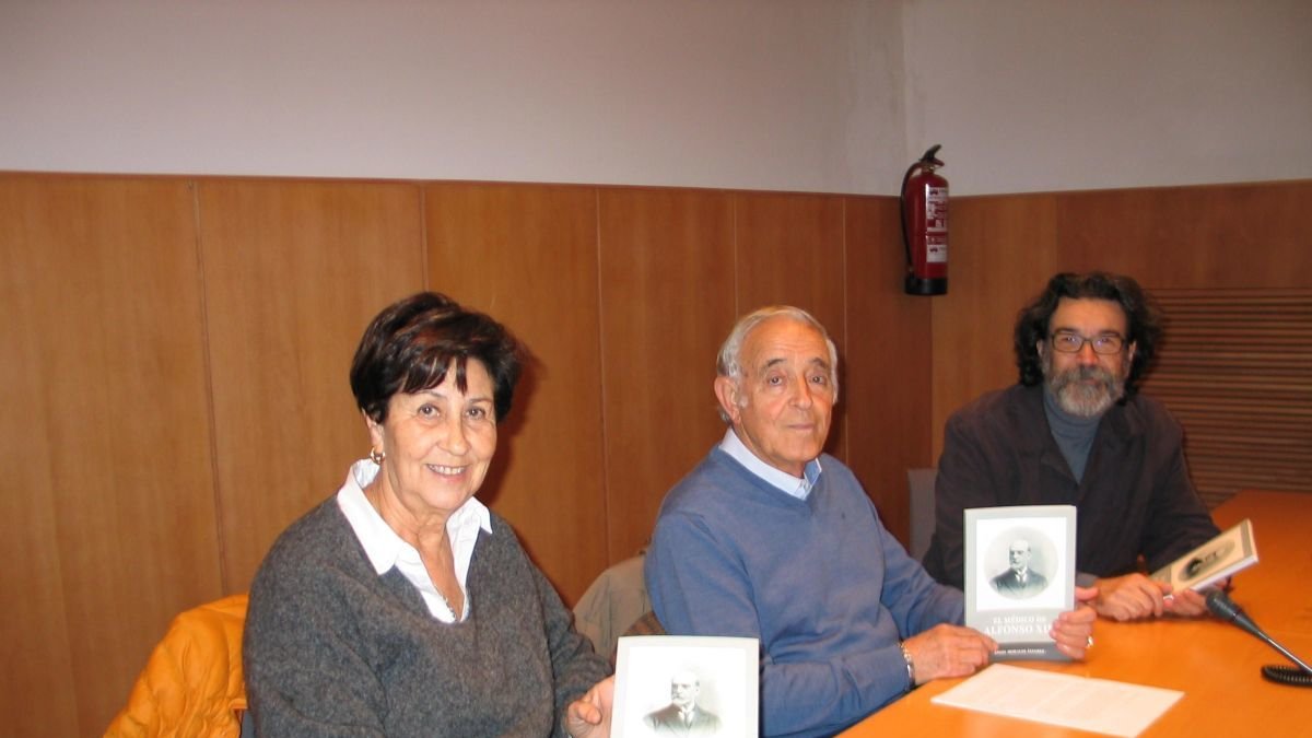 Momento de la presentación del libro en el Museo de la Radio de Ponferrada. M.MACÍAS