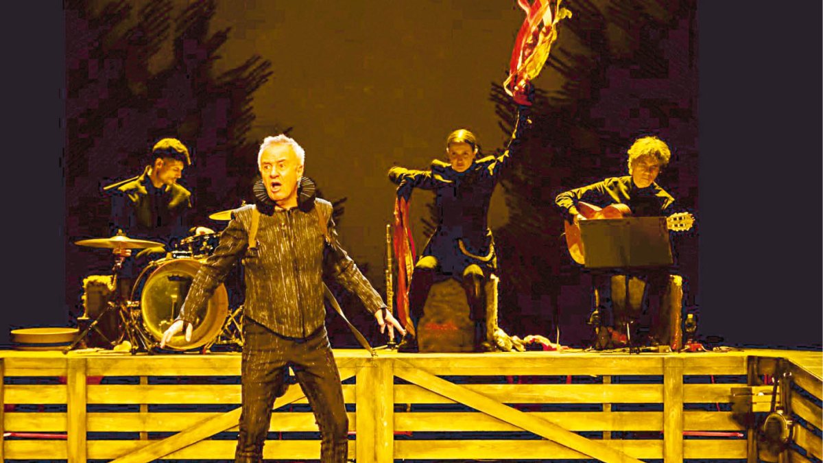 Carlos Hipólito, en un momento de la representación de ‘Burro’.