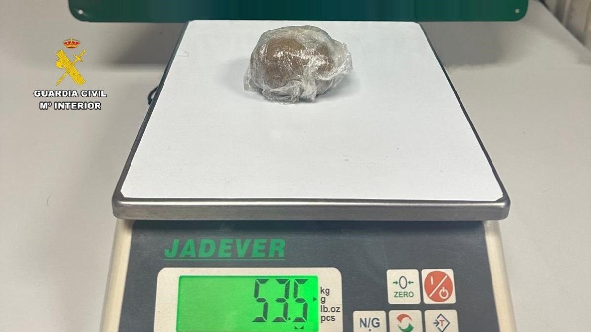 Detenido por tráfico de drogas, al portar 53,5 gramos de hachis