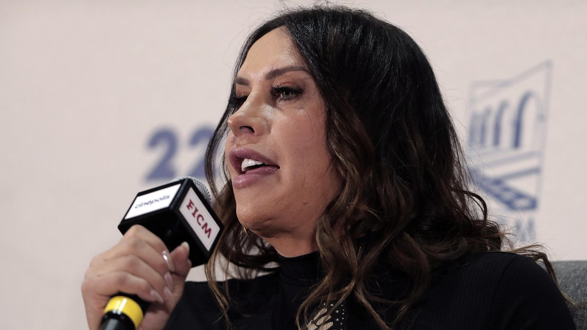 La actriz española Karla Sofía Gascón durante una conferencia de prensa del Festival Internacional de Cine de Morelia, en Michoacán. EFE/ Iván Villanueva