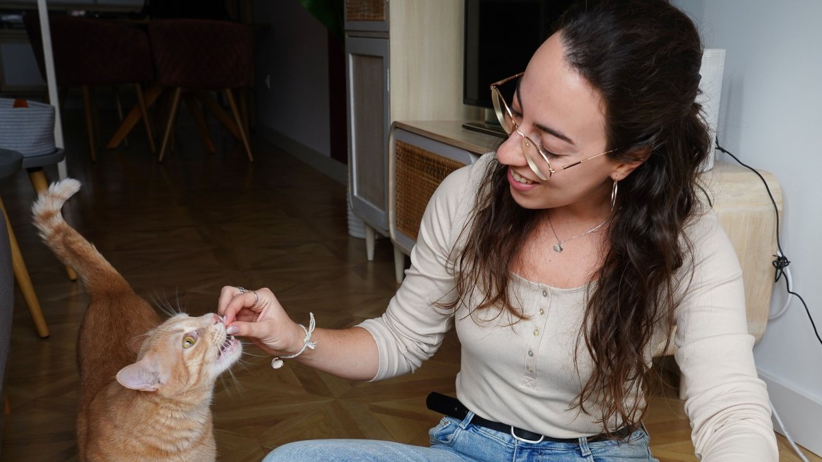 La veterinaria Pilar Guerrero, autora del libro 'Cómo lograr que tu gato sea feliz'