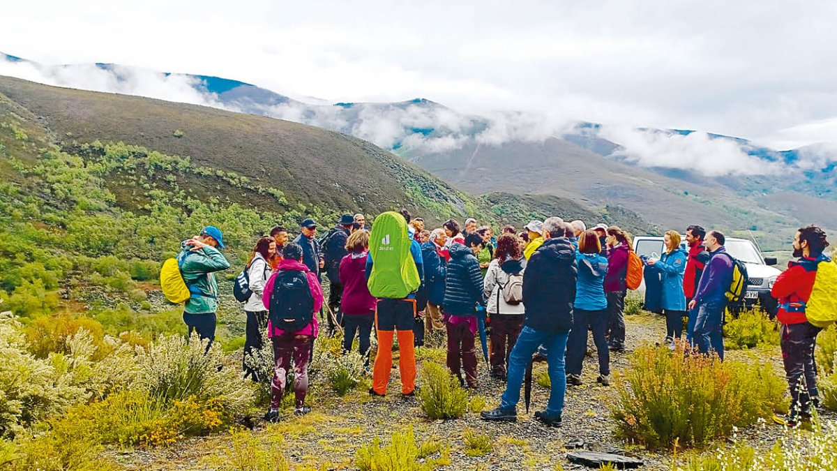 Imagen de una de las actividades divulgativas organizada por la Reserva de la Biosfera de Ancares.