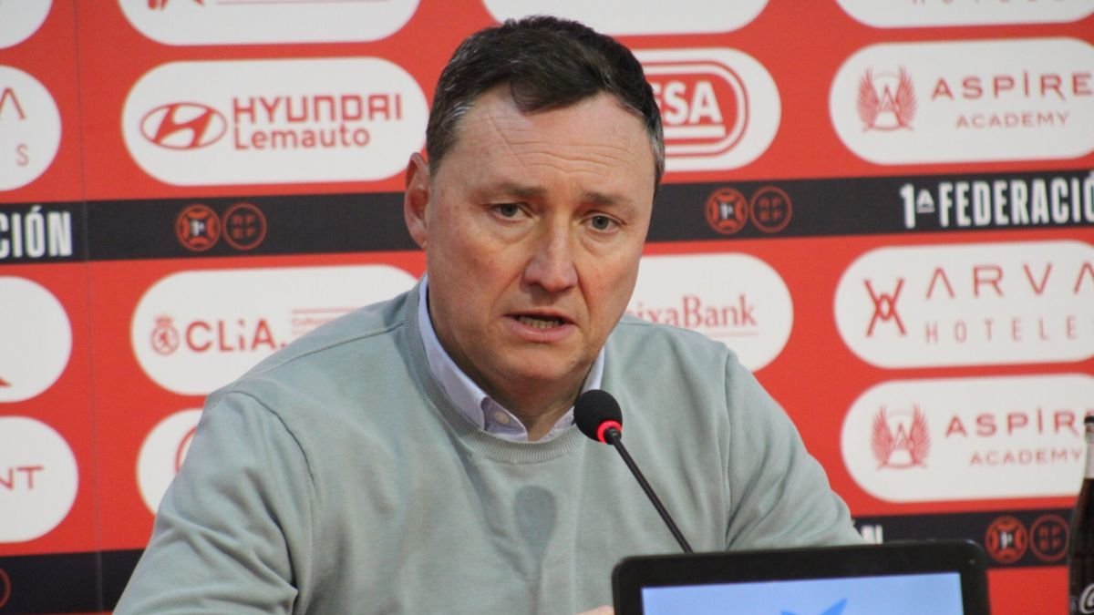 Raúl Llona apuesta por un resultado positivo el domingo en Lugo. CYDL