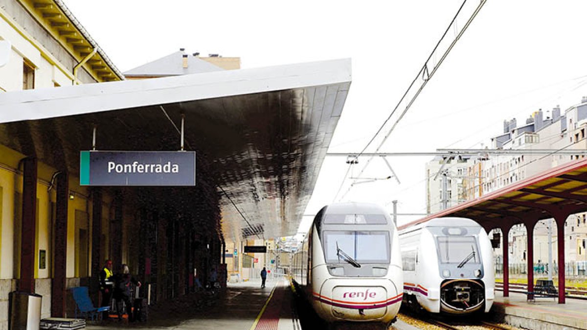 Imagen de archivo de la estación de Renfe en Ponferrada, que lleva sin grandes obras desde hace 40 años.