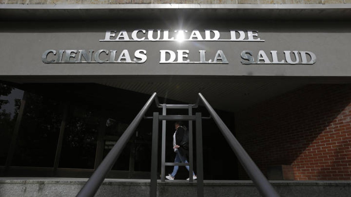 Facultad de enfermería de la Universidad de León. 