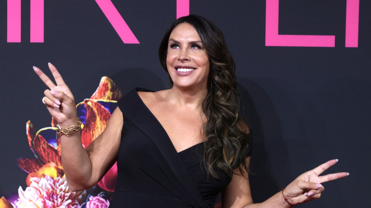 La actriz española Karla Sofía Gascón está nominada a mejor actriz. 