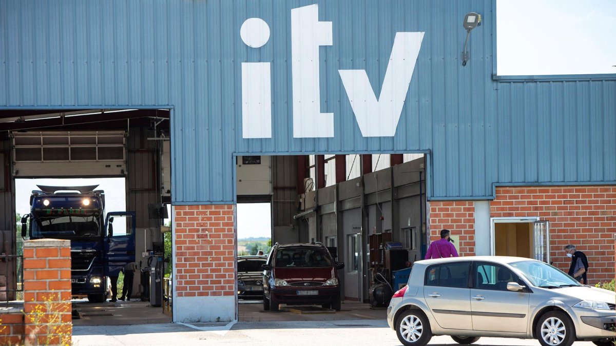 Los conductores cumplen: el 94,7 % tiene la itv en vigor y el 97,7 % el seguro obligatorio