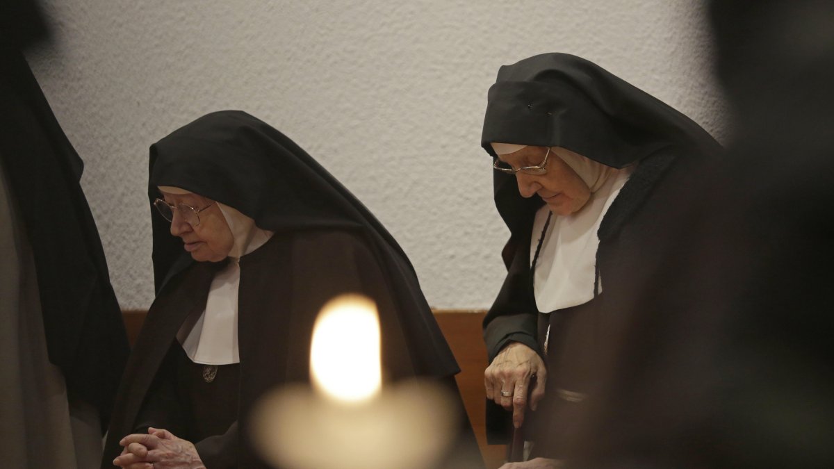 Bendición candelas y acto seguido una pequeña peregrinación.
