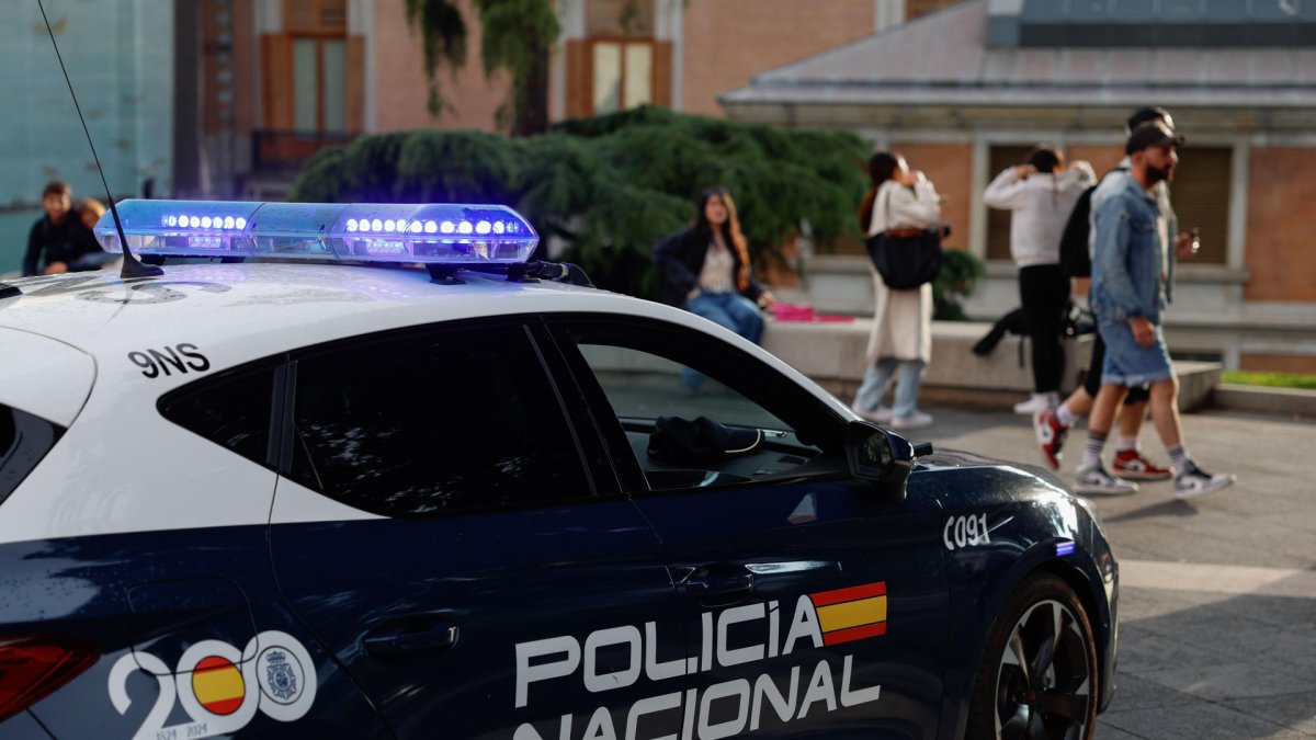 Imagen de archivo de vehículo de la Policía Nacional. EFE