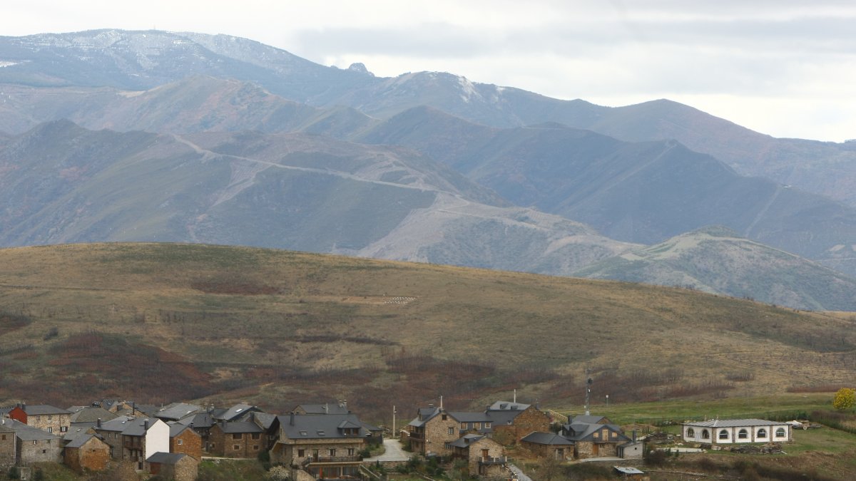 Vista de Espinoso de Compludo.