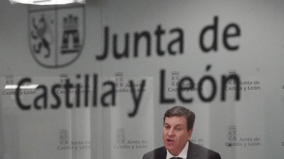 El consejero de Economía y Hacienda, Carlos Fernández Carriedo.