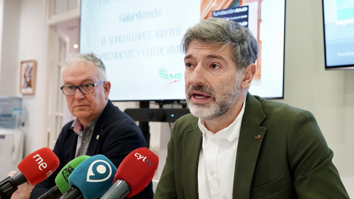 El presidente del Círculo Empresarial Leonés, Julio César Álvarez, y el secretario general, Nicesio Álvarez.