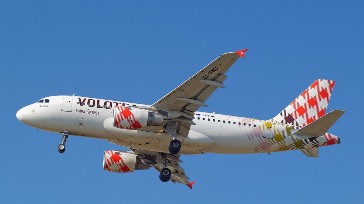 Un avión perteneciente a la compañía Volotea.