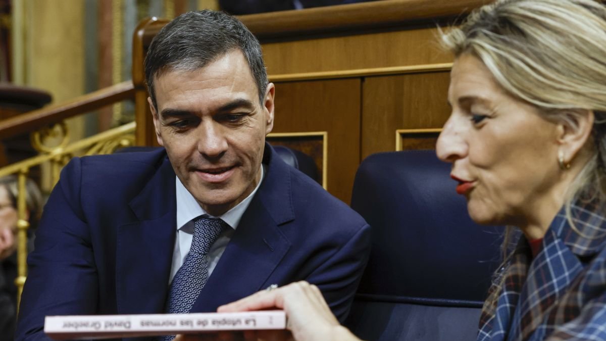 Pedro Sánchez y Yolanda Díaz ayer, en la primera sesión de control al Ejecutivo del año.