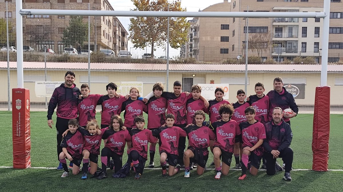 Concentración de escuelas M14 en el Área Deportiva.
.