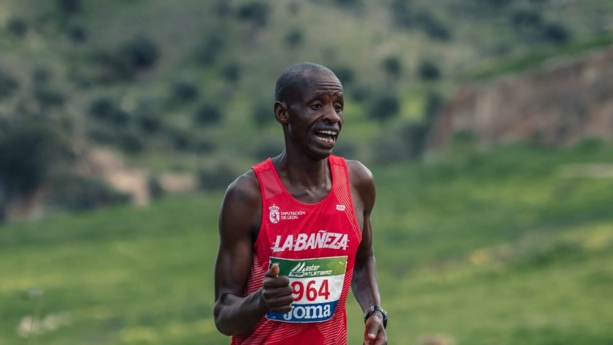 Raphael Olekei en la última carrera que ha disputado hasta ahora en España.