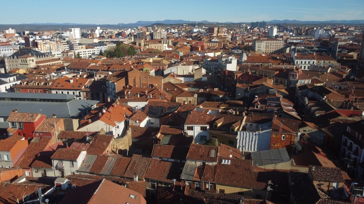 La central forma parte de la red de calor de León.