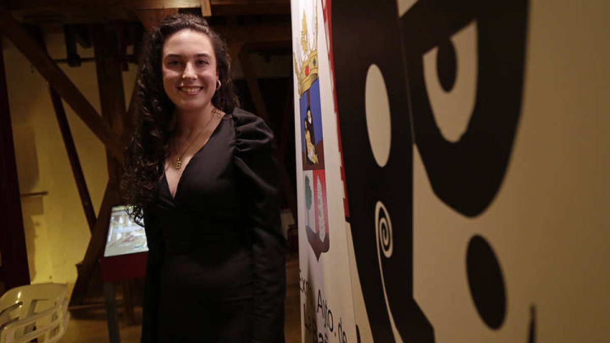 Presentación de la musa de Carnaval de La Bañeza, Estela Santos.