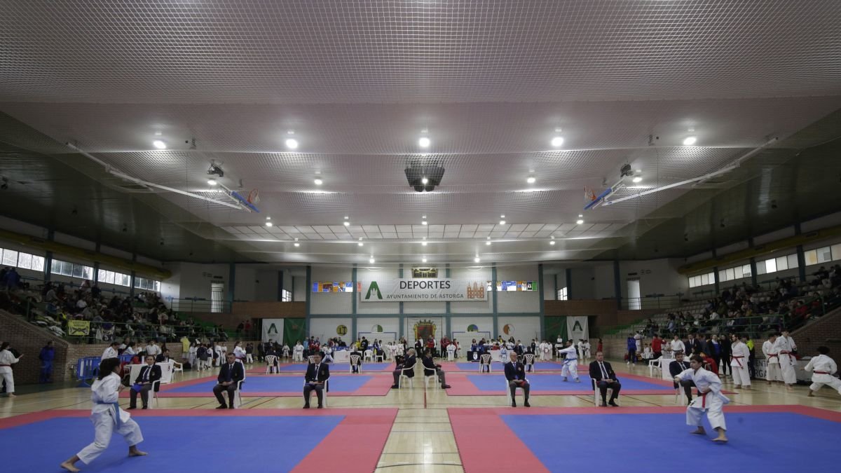 El Palacio de Deportes Felipe Miñambres de Astorga albergó una intensa competición.