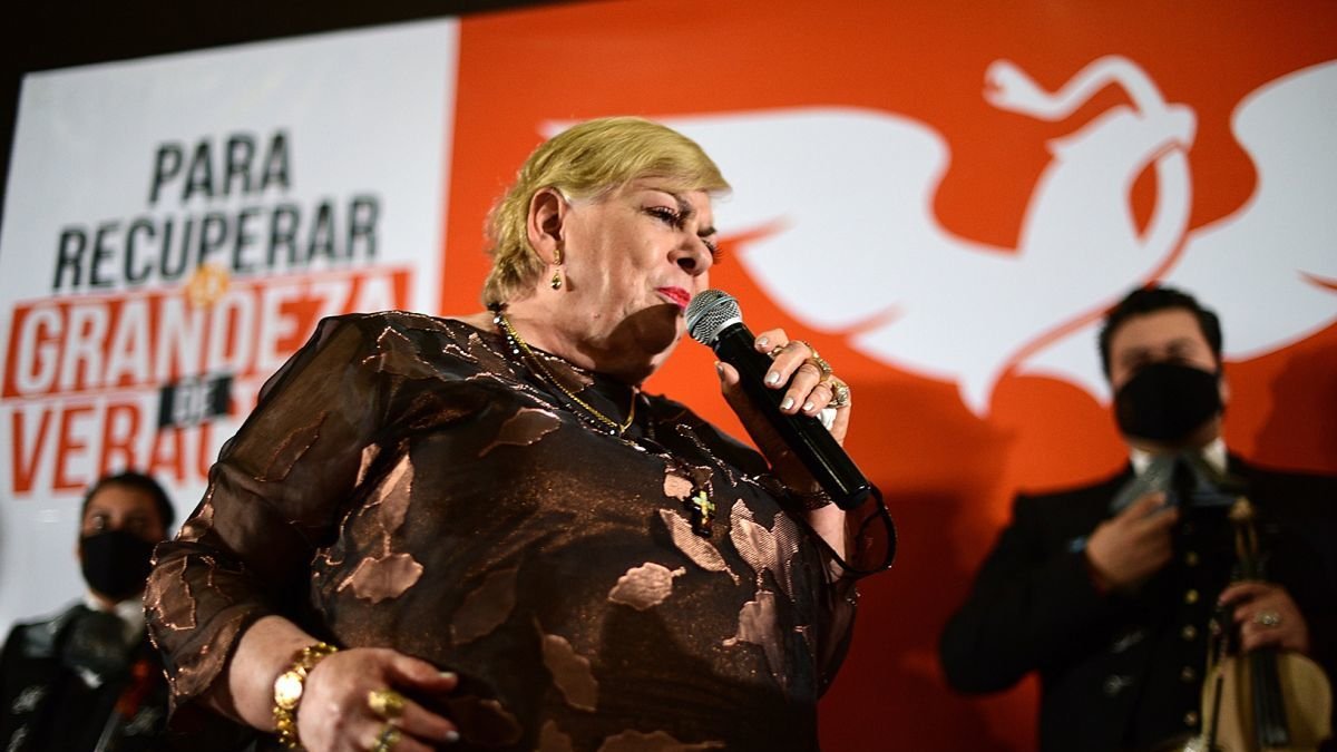 La mítica cantante mexicana (en la imagen, en 2021) falleció a los 77 años por causas desconocidas.