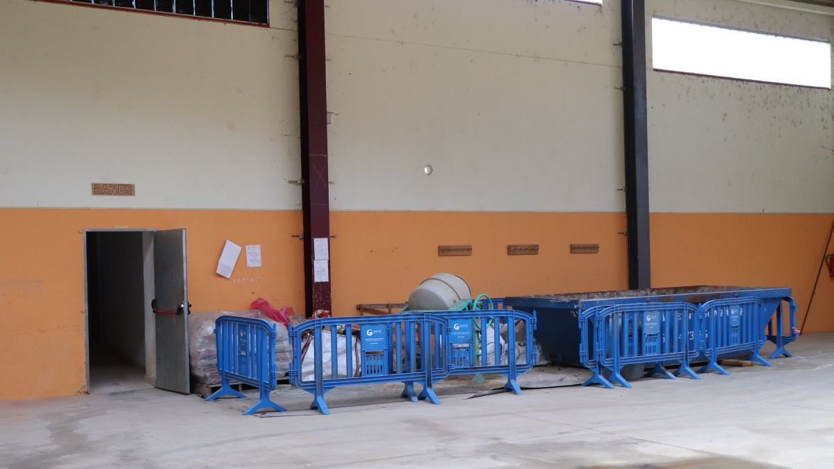 Obras del nuevo gimnasio que está haciendo el Ayuntamiento de Boñar.