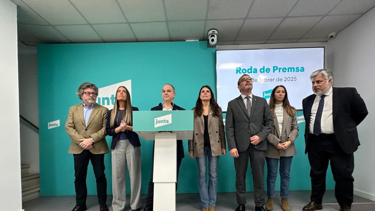 Junts, ayer, en rueda de prensa.