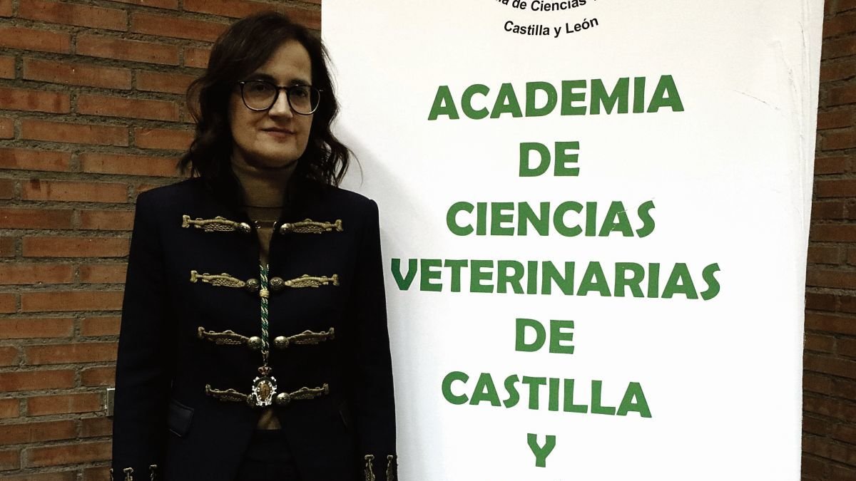 Rosa Capita, en la inauguración del nuevo curso 2025 de la Academia de Ciencias Veterinarias de Castilla y León.