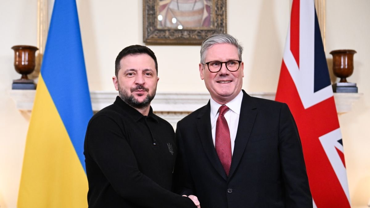 Volodímir Zelenski con el primer ministro británico en Downing Street.